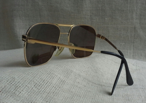 แว่นตาวินเทจแฮนด์เมด ยุค &#039;70s  เยอรมันแบรนด์ที่ยิ่งใหญ่ระดับตำนาน  Vintage MENRAD handmade in Germany
