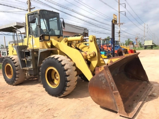 ขายรถตักล้อยาง KOMATSU WA300-3 รถนอกนำเข้าเองจากญี่ปุ่น สภาพสวยพร้อมใช้งาน มีVDOการทำงานครับ ขายรถตักล้อยาง KOMATSU WA300-3 รถนอกนำเข้าเองจากญี่ปุ่น สภาพสวยพร้อมใช้งาน มีVDOการทำงานครับ