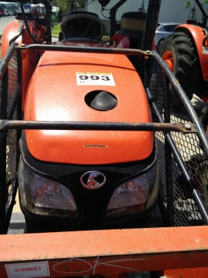 ขาย Kubota M7040 ใบมีดดันหน้า รถตามสภาพใช้งานได้ดี ใครหารุ่นนี้อยู่รีบมาครับ