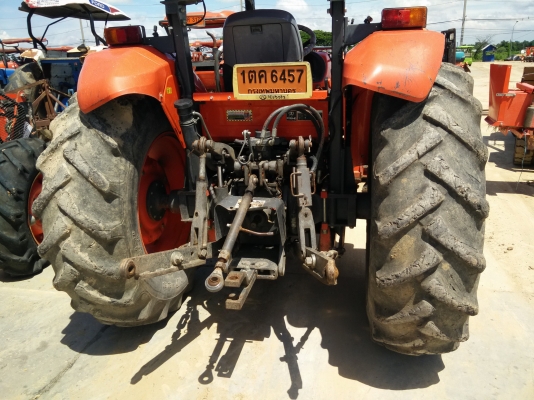 ขาย Kubota M7040 ใบมีดดันหน้า รถตามสภาพใช้งานได้ดี ใครหารุ่นนี้อยู่รีบมาครับ