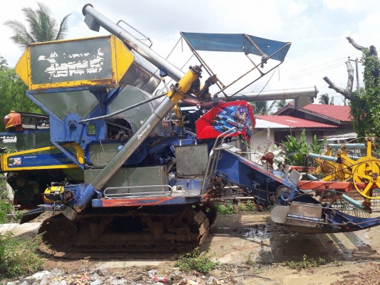 ขายรถเกี่ยวข้าว ขายรถเกี่ยวข้าว