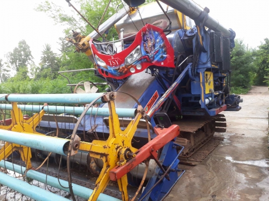 ขายรถเกี่ยวข้าว ขายรถเกี่ยวข้าว