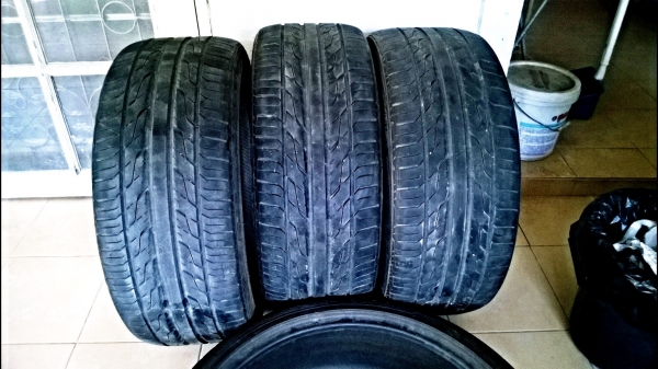 ขายยาง Toyotire Extenza USA'14, 245/35/20 สวยๆ 3เส้น+1