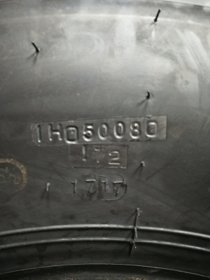 ยาง Superstone ขนาด 8.25-16 SR911 (14 PR)