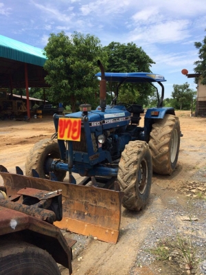 ขายรถไถฟอร์ด 6610 (2 เพลา)มีเล่มทะเบียน สภาพพร้อมใช้งาน สนใจติดต่อ 0806779559 LINE : 0806779559