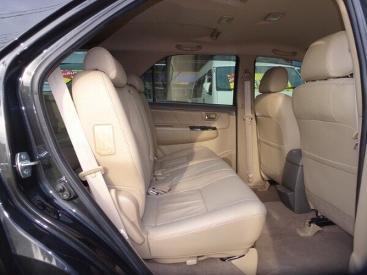 TOYOTA FORTUNER 2.7V 2WD เกียร์AT ปี 2012 โทร 062-991-6649 ดาวออโต้เบสท์