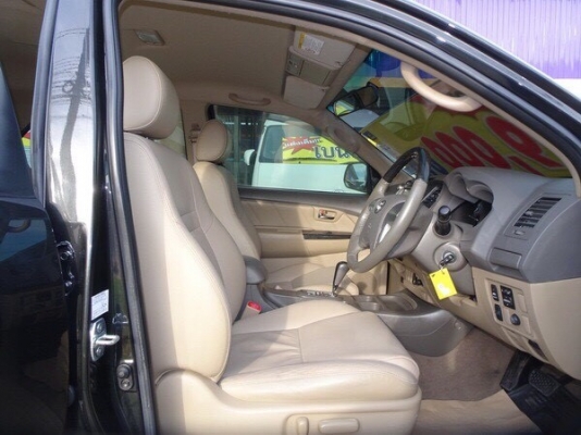 TOYOTA FORTUNER 2.7V 2WD เกียร์AT ปี 2012 โทร 062-991-6649 ดาวออโต้เบสท์