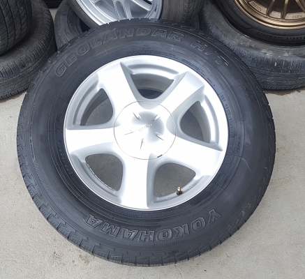 ขายล้อISUZU V Cross17 ยาง255/65/17 ปี16 4 ล้อ ขายล้อISUZU V Cross17 ยาง255/65/17 ปี16 4 ล้อ