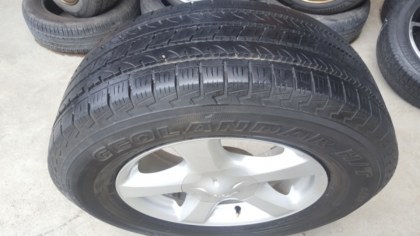 ขายล้อISUZU V Cross17 ยาง255/65/17 ปี16 4 ล้อ ขายล้อISUZU V Cross17 ยาง255/65/17 ปี16 4 ล้อ