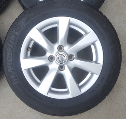 ขายล้อNISSAN ALMERA VL ยางปี 15 4 ล้อ ขายล้อNISSAN ALMERA VL ยางปี 15 4 ล้อ