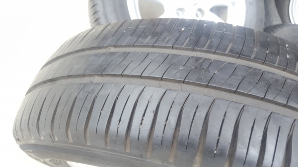 ขายล้อNISSAN ALMERA VL ยางปี 15  4 ล้อ