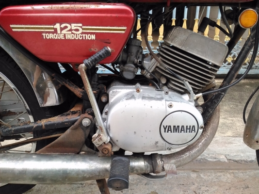 YAMAHA RS125 (หรีดวาล์ว)