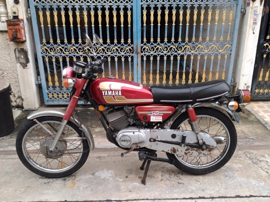 YAMAHA RS125 (หรีดวาล์ว)