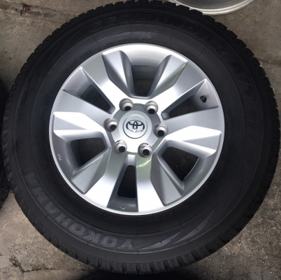 แม็กพร้อมยางป้ายแดง 265-65-17 Toyota Revo ขอบ17