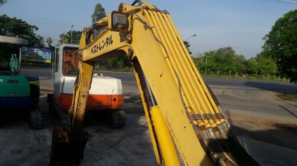 รถขุด Komatsu PC40MR-2 เก่าญี่ปุ่น