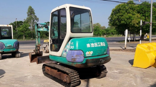 รถขุด Komatsu PC30-7E เก่าญี่ปุ่น นำเข้าเองโดยตรง มั่นใจญี่ปุ่น 100\% รถขุด Komatsu PC30-7E เก่าญี่ปุ่น นำเข้าเองโดยตรง มั่นใจญี่ปุ่น 100\%