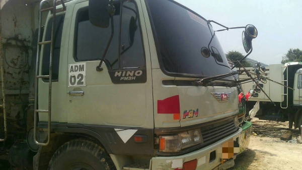 รถสิบล้อ HINO 3H รถสิบล้อ HINO 3H