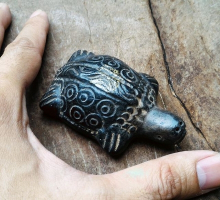 เต่าหิน แกะด้วยมือล้วน ของเกจิยุคเก่าหายาก น้ำหนักดี ปิดทองเก่าเดิม ลวดลายงดงามแปลกตา