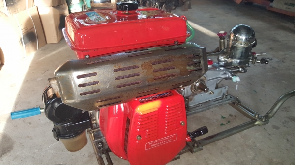 ปั้มอัดฉีดเครื่อง 7  แรง ผ่านการเทสแล้ว รูเข้า 6 หุน สอบถามได้ ต่อรองได้ ขายได้ขาย