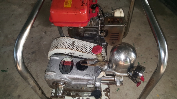 ปั้มอัดฉีดเครื่อง 3.5 แรง ปั้มนิ้ว ทดสอบแล้ว พร้อมใช้งาน สอบถามได้ ต่อรองได้ขายได้ขาย