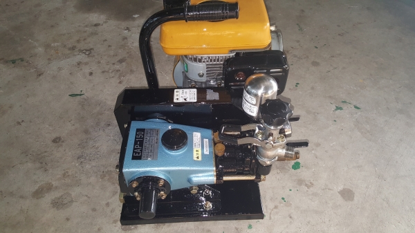 ปั้มอัดฉีดเครื่อง 2 แรง รูน้ำเข้า 6 หุน พร้อมใช้งาน