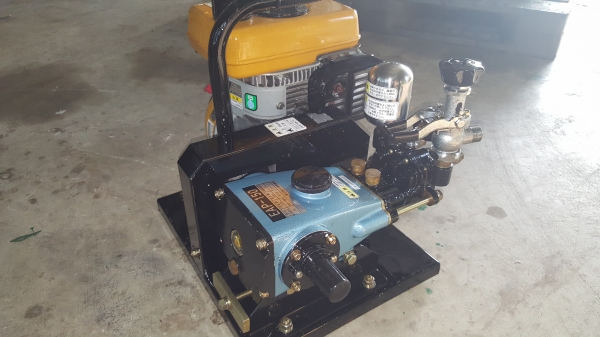 ปั้มอัดฉีดเครื่อง 2 แรง รูน้ำเข้า 6 หุน พร้อมใช้งาน