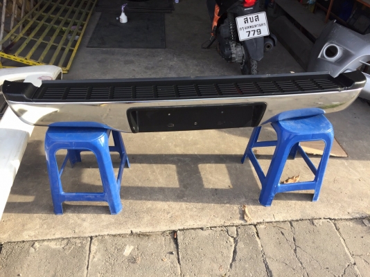 กันชนท้าย TOYOTA VIGO CHAMP  ของแท้ 800 (เอารถมาใส่ให้ฟรี)