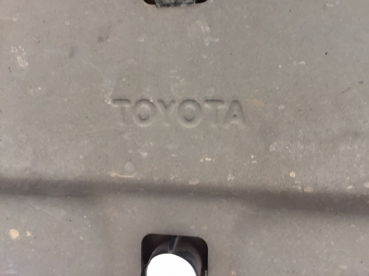 กันชนท้าย TOYOTA VIGO CHAMP ของแท้ 800 (เอารถมาใส่ให้ฟรี) กันชนท้าย TOYOTA VIGO CHAMP ของแท้ 800 (เอารถมาใส่ให้ฟรี)