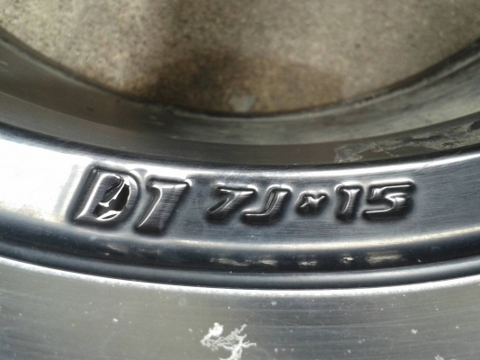 ขอบ15นิ้ว4รู100 ชุดนี้ ราคา 4900 บาท ขอบ15นิ้ว4รู100 ชุดนี้ ราคา 4900 บาท