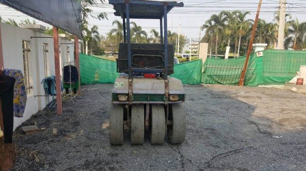 รถบด 4 ตัน KOMATSU พร้อมใช้งาน 250000