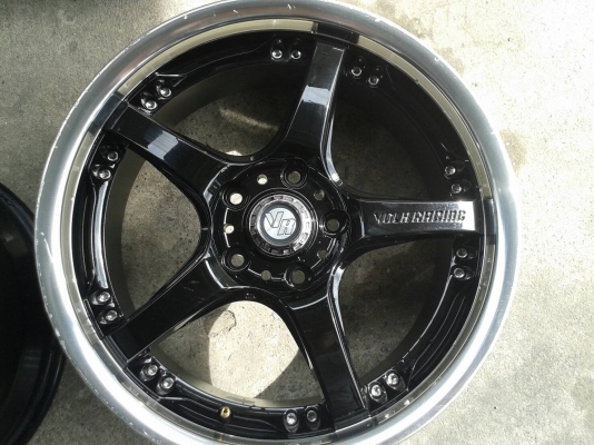 ขอบ17นิ้ว5รู114 ชุดนี้ ราคา 7700 บาท