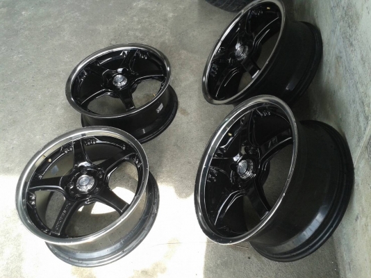 ขอบ17นิ้ว5รู114 ชุดนี้ ราคา 7700 บาท