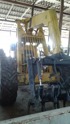 รถคีบอ้อยสามล้อ