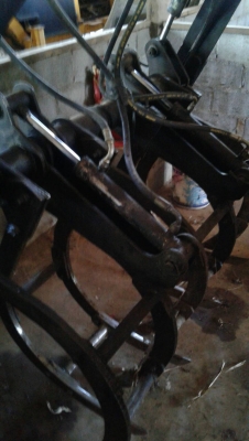 รถคีบอ้อยสามล้อ