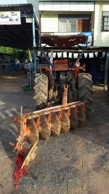 ขายรถไถ L4508  อุปกรณ์ ใบดันหน้า ผานหลัง เอกสารครบพร้อมโอน