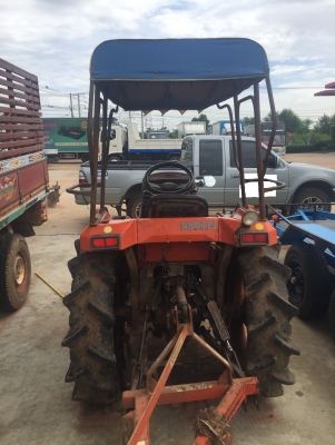 ขายถูก รถไถคูโบต้า 24 แรง 4 สูบ 2 เพลา พร้อมผาน