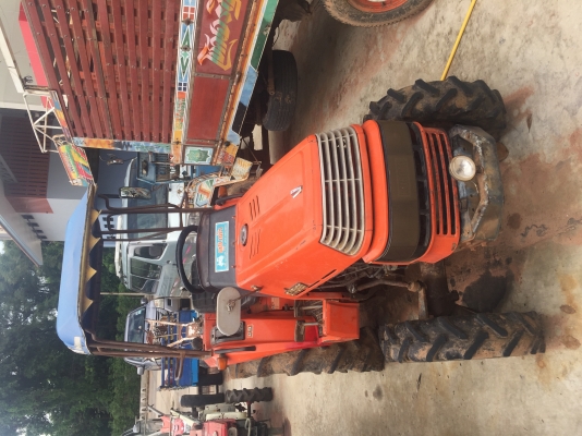 ขายถูก รถไถคูโบต้า 24 แรง 4 สูบ 2 เพลา พร้อมผาน