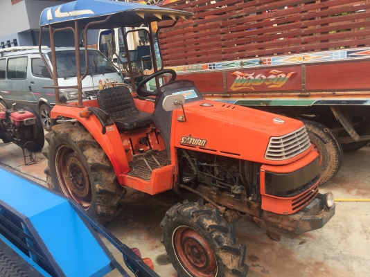 ขายถูก รถไถคูโบต้า 24 แรง 4 สูบ 2 เพลา พร้อมผาน