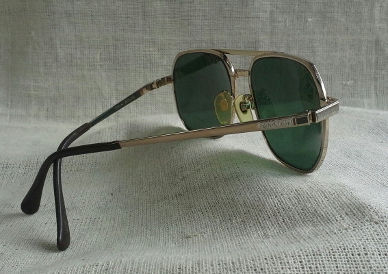 แว่นตาเฟรนช์วินเทจ 'ไททาเนียมบริสุทธิ์' ราคานักศึกษา! Vintage SAINT ROCH handmade in France แว่นตาเฟรนช์วินเทจ 'ไททาเนียมบริสุทธิ์' ราคานักศึกษา! Vintage SAINT ROCH handmade in France