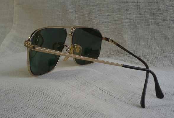 แว่นตาวินเทจผู้ดีอังกฤษ ยุค '90s โมเดล 'นักบิน' สุดหล่อ! Vintage CONTINENTAL handmade in England บิ๊กไซซ์! แว่นตาวินเทจผู้ดีอังกฤษ ยุค '90s โมเดล 'นักบิน' สุดหล่อ! Vintage CONTINENTAL handmade in England บิ๊กไซซ์!