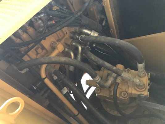 ขาย CAT318D2L ตัวใหม่ล่าสุด รถสวยมาก 3200ชั่วโมง แน่นทั้งคัน สนใจติดต่อ 081-4283210 ชมรถได้ทุกวัน