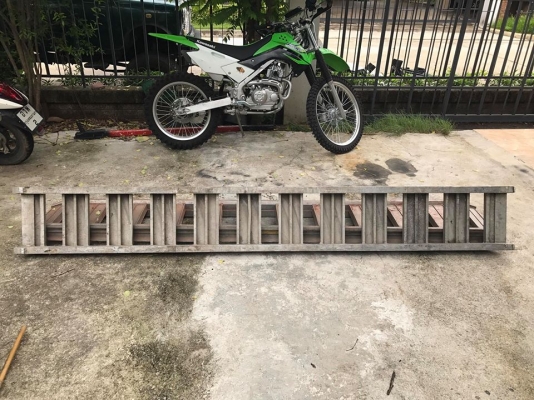 บันไดอลูมิเนียม ขึ้นรถยนต์ รถไถ