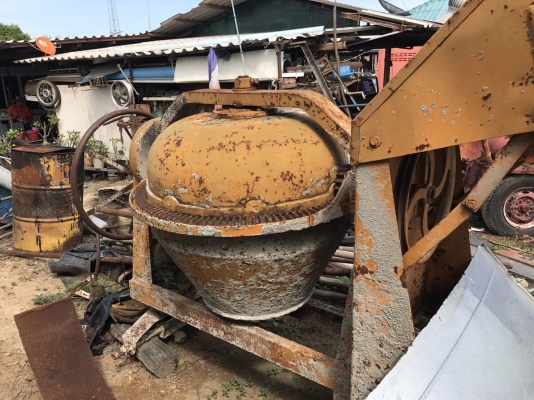 ขายด่วน โม่ปูน ไม่มีเครือง 2ใบ เพียง 18000 บาทคับ