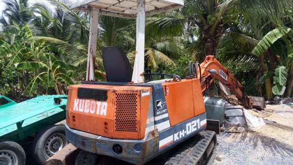 แบคโฮ คูโบต้า HK021 เก่านอกเดิมๆ