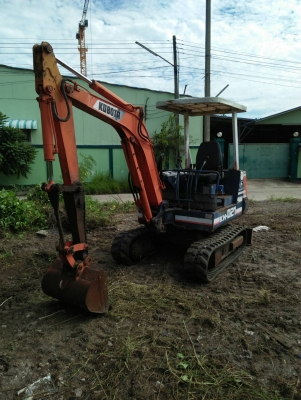 แบคโฮ คูโบต้า HK021 เก่านอกเดิมๆ
