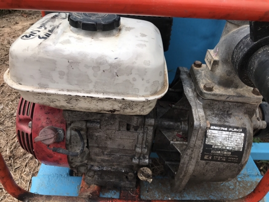 ขาย ด่วน ถังน้ำ2000ลิตร ขนาด ยาว1.30/กว้าง1.30 พร้อมเครืองhonda พร้อมปั้ม ตั้งหลัง รถกะบะ ใช้งานได้เลย 7500