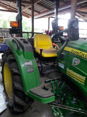 ขายดาวน์จอนเดียร์36แรง + เครื่องอัดฟางคูโบต้าHB130 ขายดาวน์จอนเดียร์36แรง + เครื่องอัดฟางคูโบต้าHB130