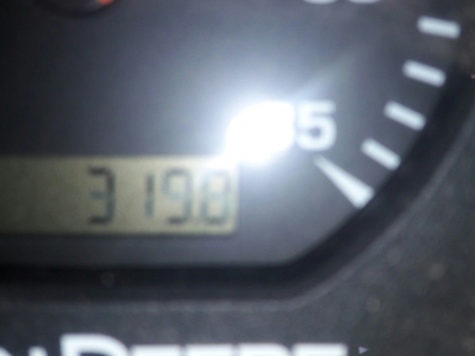 ขายดาวน์จอนเดียร์36แรง + เครื่องอัดฟางคูโบต้าHB130 ขายดาวน์จอนเดียร์36แรง + เครื่องอัดฟางคูโบต้าHB130