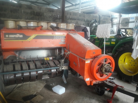 ขายดาวน์จอนเดียร์36แรง + เครื่องอัดฟางคูโบต้าHB130 ขายดาวน์จอนเดียร์36แรง + เครื่องอัดฟางคูโบต้าHB130