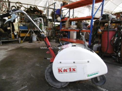 รถเก็บเกี่ยวพืชหัวใต้ดิน OCHIAI KR-1X รหัสสินค้า : 80803411 ราคาเพียง 14,000 บาท www.nihonmono.com